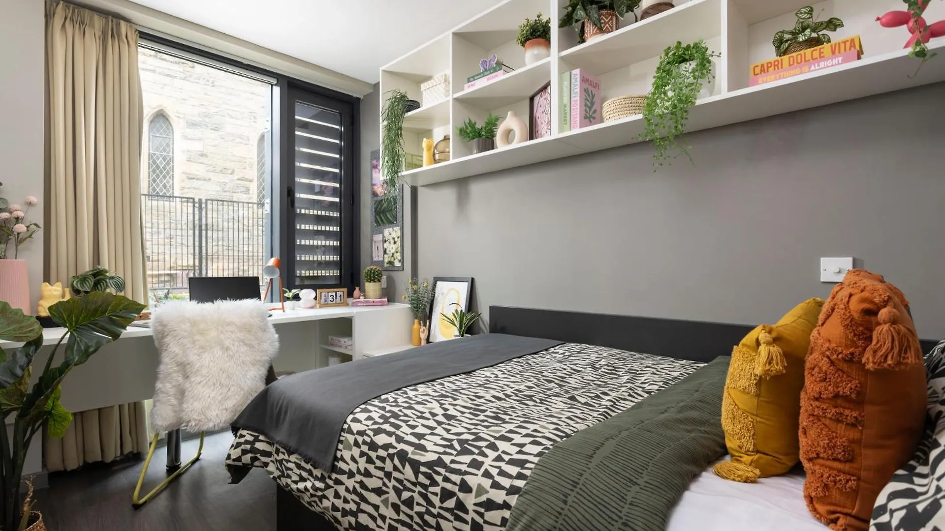 Unite Students - Salisbury Court Apartment Edinburgh