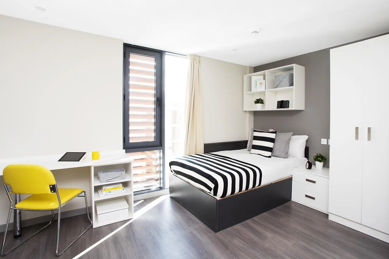 Unite Students - Salisbury Court Apartment Edinburgh